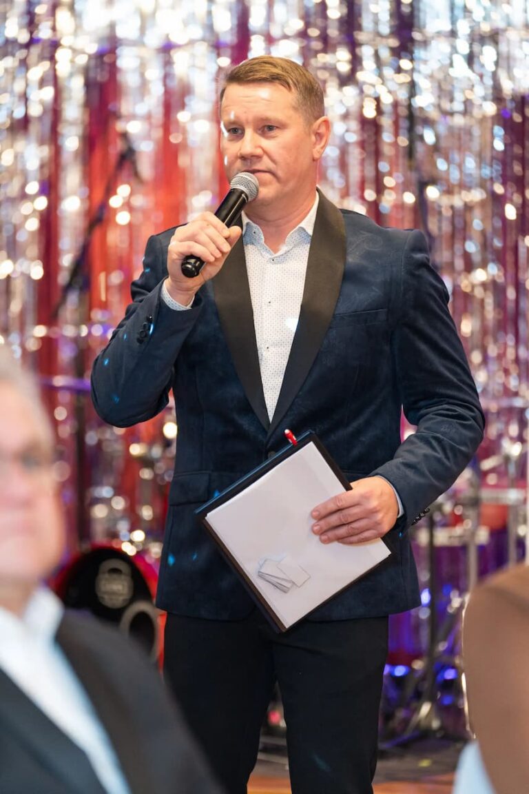 õhtujuht firmapeol jõulupeol