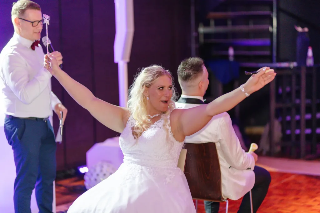 pulmaisa Tallinnas pulmapäeval laval